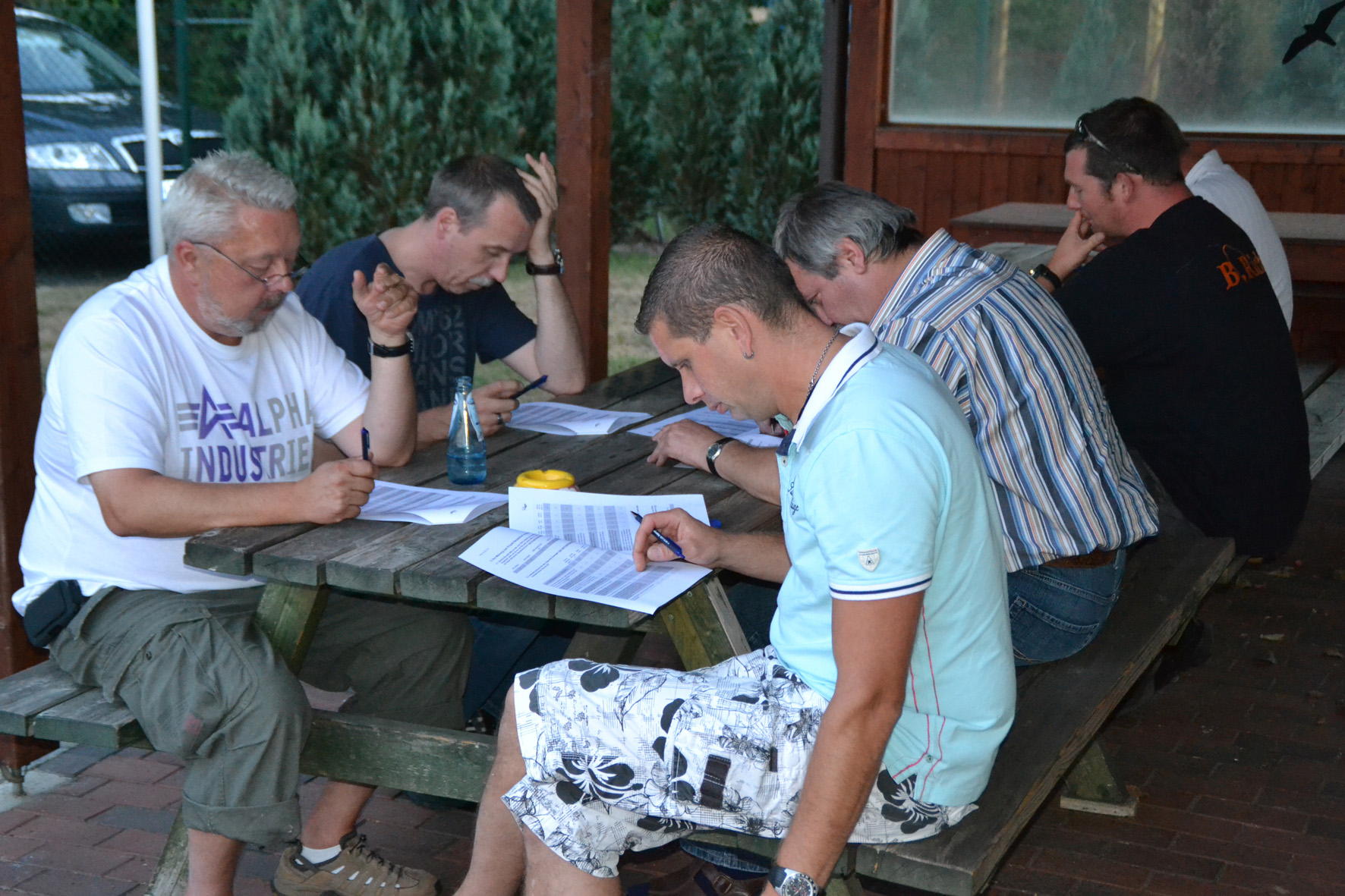In Workshops werden die Grundlagen eines nachhaltigen Fischereimanagements vermittelt.