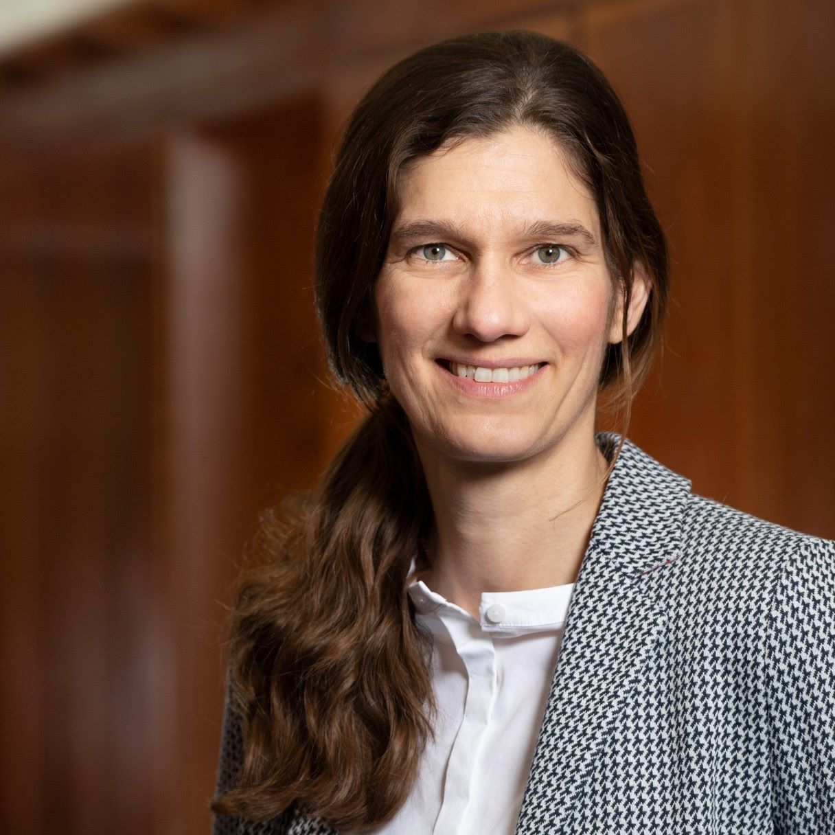 Portraitfoto von Sona Jähnig