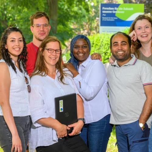 6 IGB colleagues &ndash; diverse teams are part of everyday life at the IGB.
